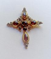 Pendentif en forme de croix badine