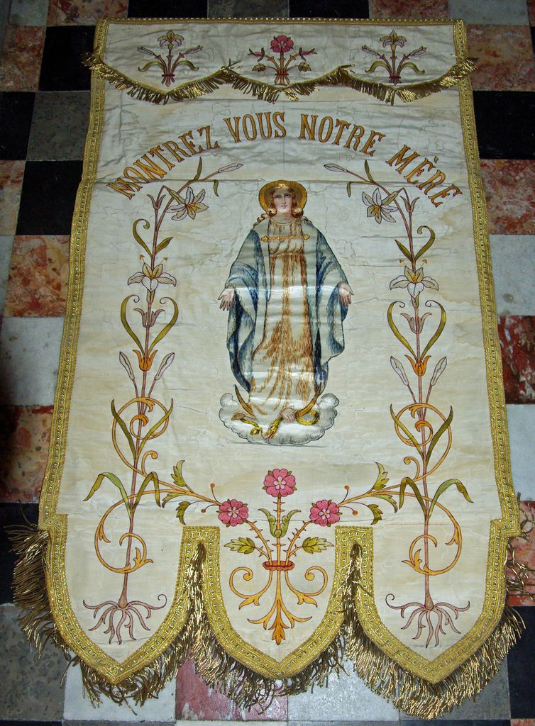 sommaire des textiles de l'église de Saint-marcel-de-careiret