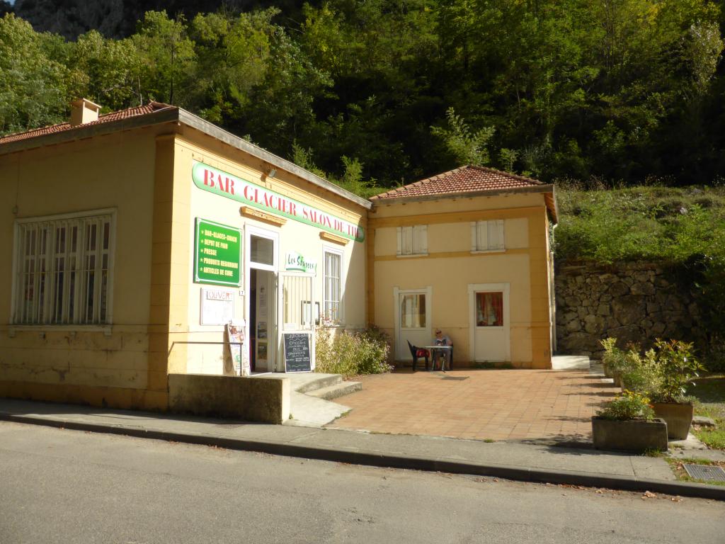 ancien casino, actuellement café