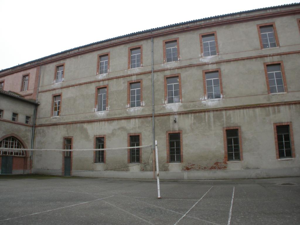 hôtel de Bernuy, puis collège universitaire, actuellement lycée Pierre de Fermat