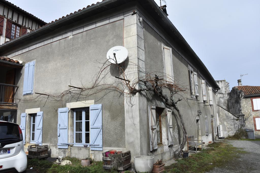Maison, ancien hôpital