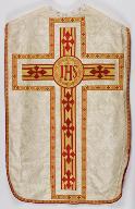 Chasuble blanche avec étole, manipule et voile de calice