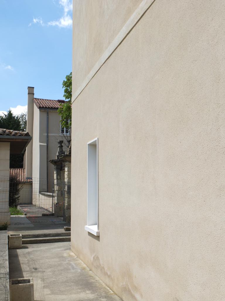 château, puis école des Frères de l'Instruction Chrétienne de Ploërmel, puis école ménagère agricole, aujourd'hui lycée d'enseignement général, technologique et agricole d'Auch Beaulieu-Lavacant
