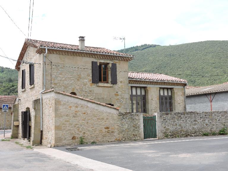 école