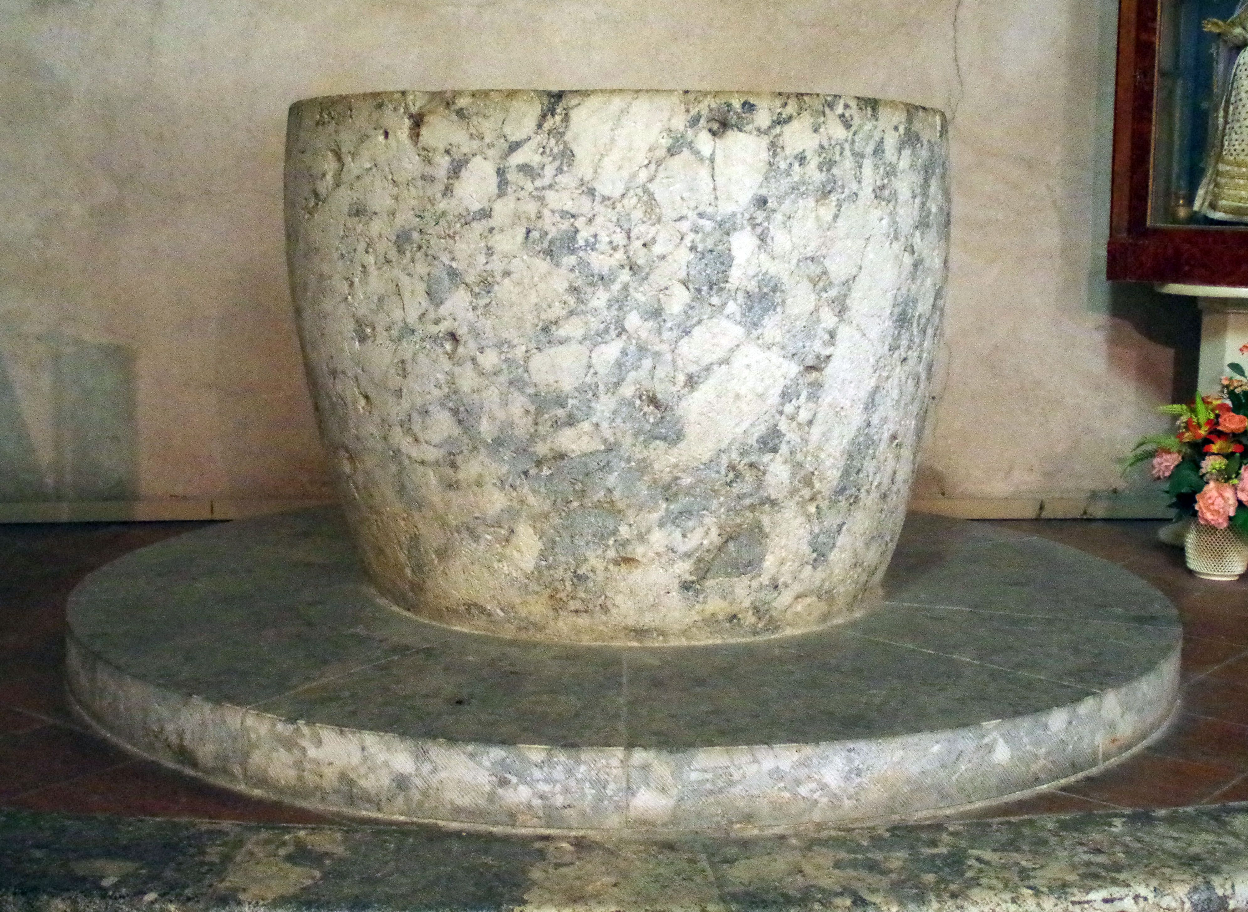 cuve baptismale