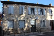 ancien presbytère puis mairie-école, actuellement maison et bureau de poste