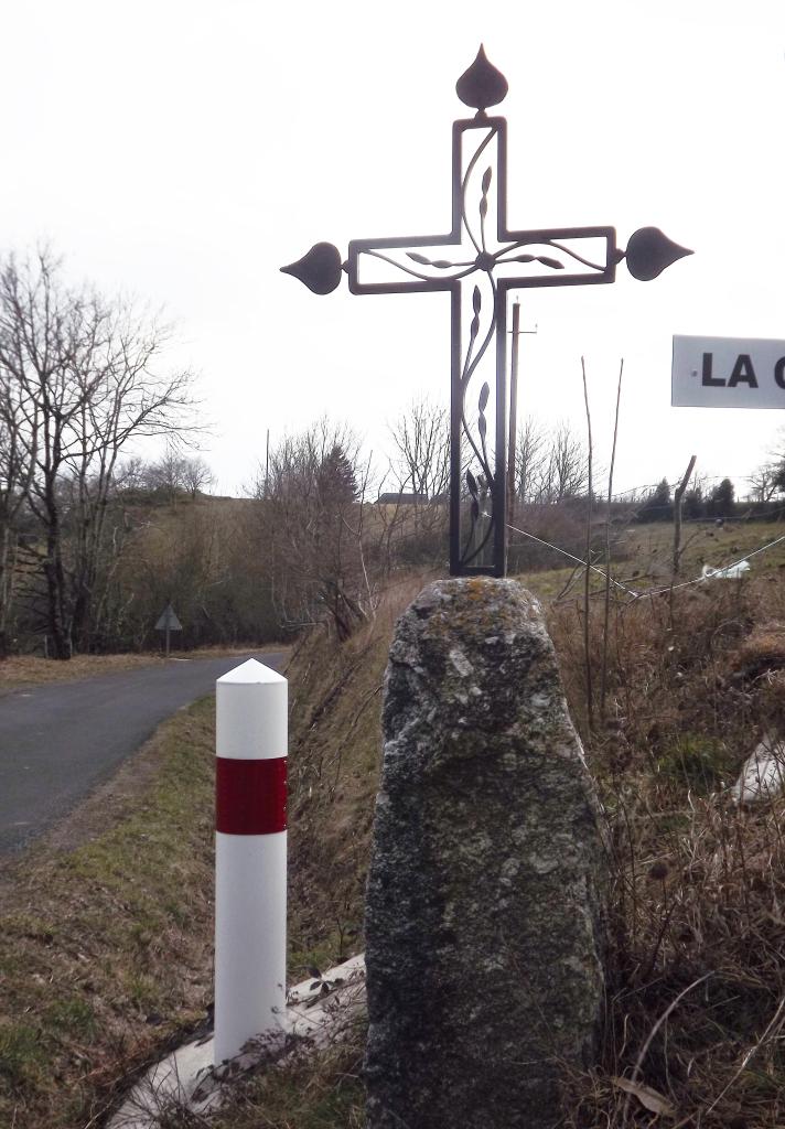 ensemble des croix monumentales de la commune d'Estaing