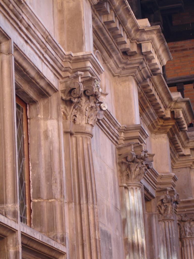 hôtel de Bernuy, puis collège universitaire, actuellement lycée Pierre de Fermat
