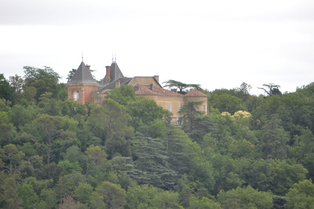 château de Larroque