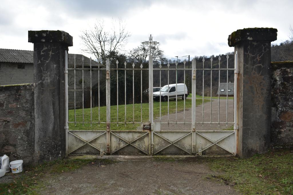 cimetière d'Ampiac VOIR ARCHIVES MUNICIPALES