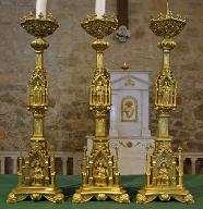 six chandeliers d'autel