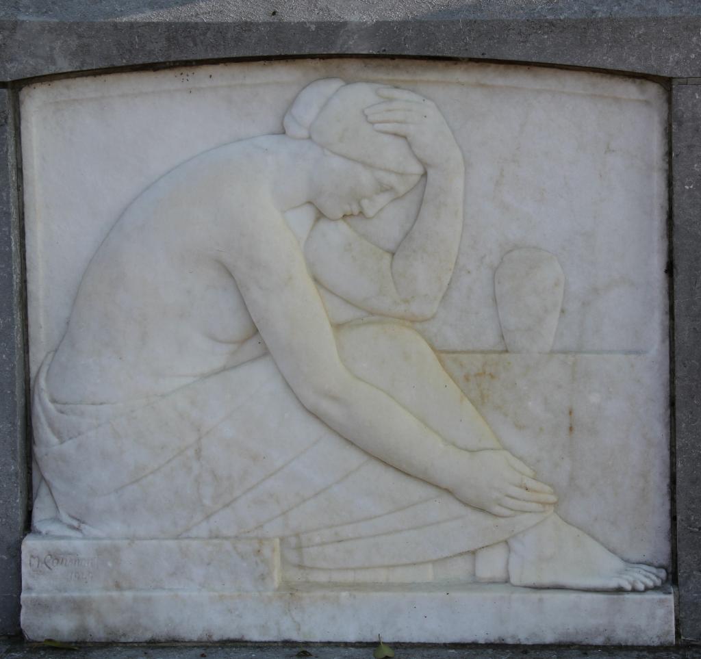 monument commémoratif dédié à Maurice Trélut