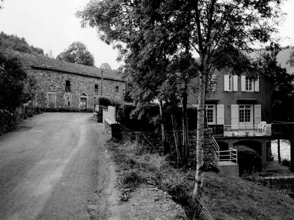 Moulin à Farine, Filature (Filature de laine cardée) dit Moulin de Montblanc