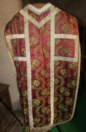 chasuble (ornement rouge)