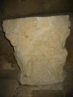 Chapiteau roman et fragments
