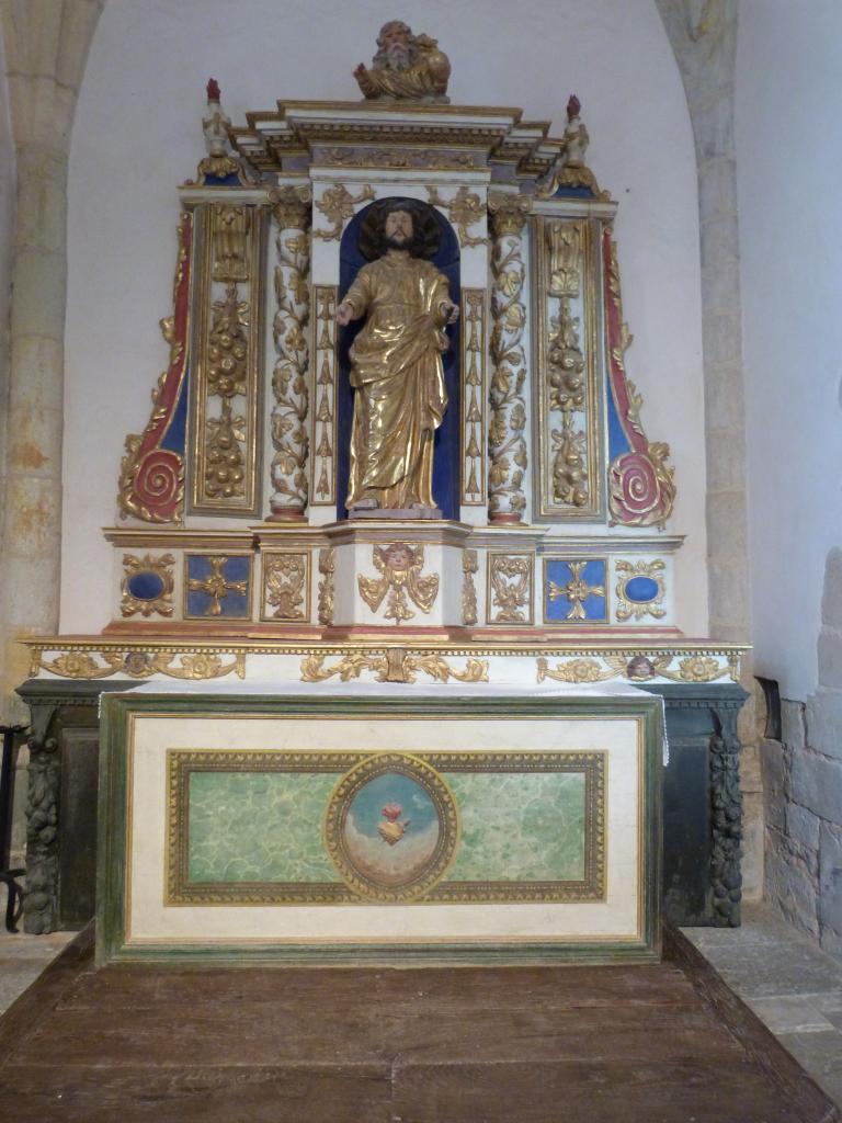 ensemble de l'autel secondaire dédié à saint Joseph : autel tombeau, gradin d'autel, retable architecturé, statue (petite nature) : Saint Joseph