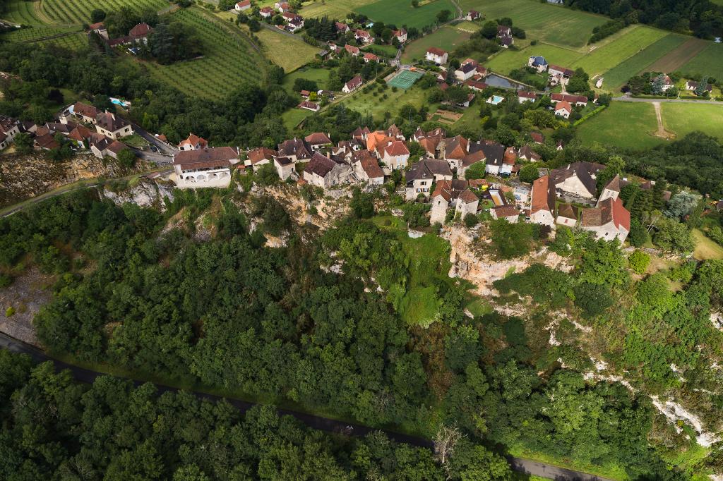 ensemble castral : castrum