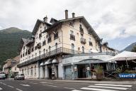 Hôtel de l'Univers (ancien), actuellement immeuble à logements et commerces