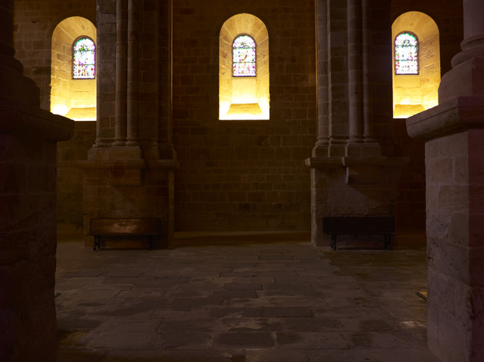 verrières de l'église abbatiale Notre-Dame