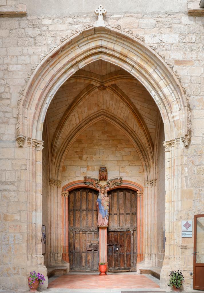 vantaux de la porte principale de l'église
