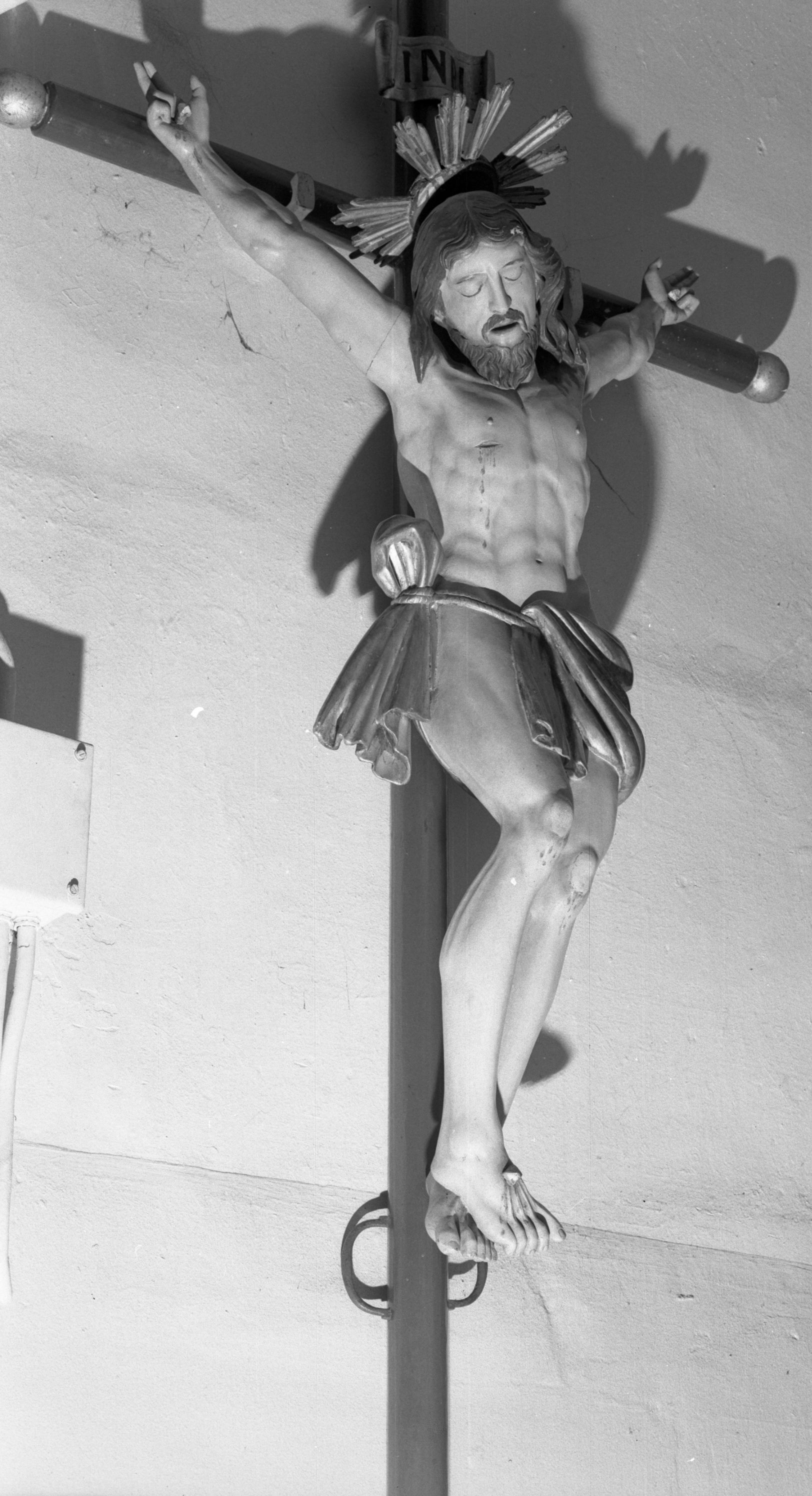 croix de procession : Christ en croix (N°2)