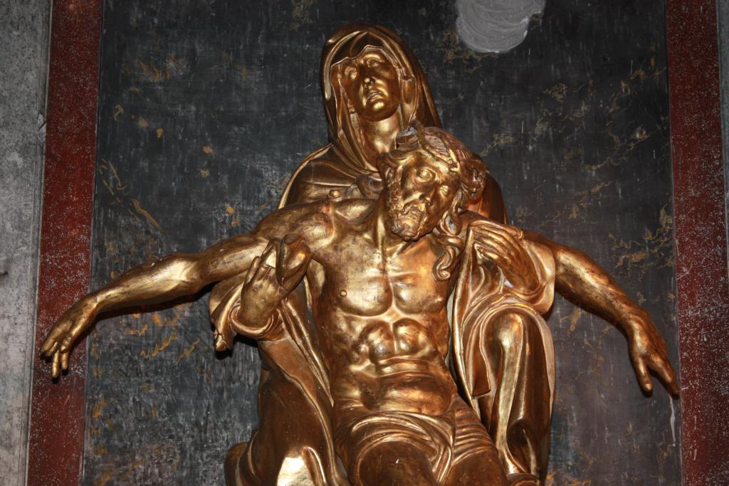 groupe sculpté : Vierge de Pitié