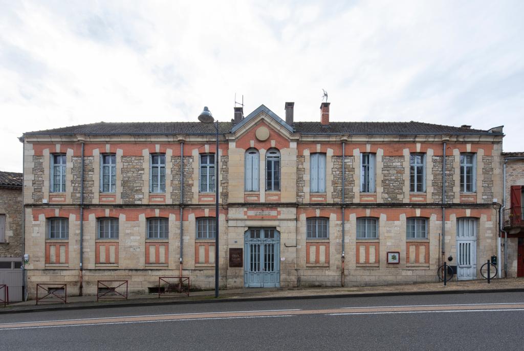 ancienne école de filles, actuelle médiathèque