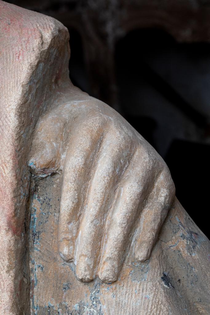 groupe sculpté de la Mise au tombeau
