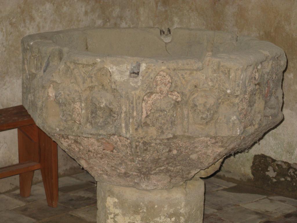 fonts baptismaux (cuvette des fonts baptismaux)