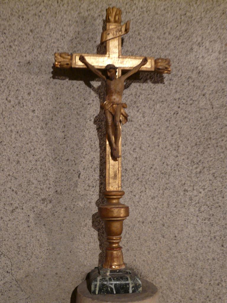 croix d'autel