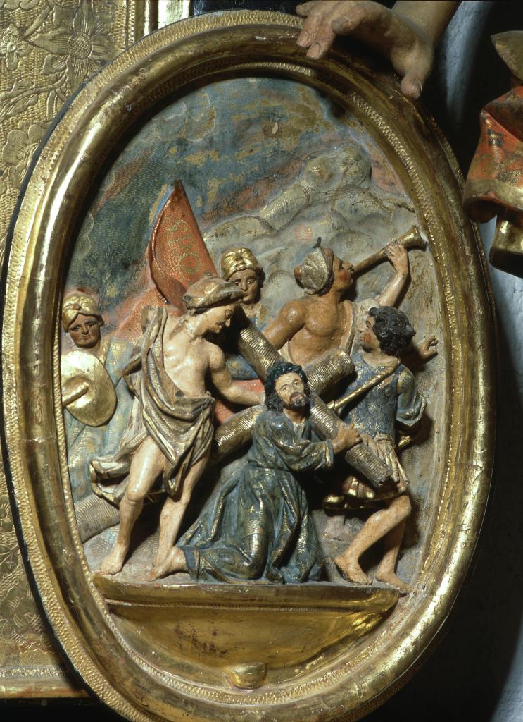 Ensemble des 4 reliefs de la prédelle : la Cène ; le Jardin des oliviers ; la flagellation du Christ ; Le portement de croix ; le couronnement d'épines