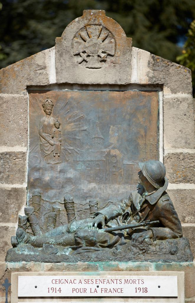 Bronze représentant un soldat, la basilique et Notre-Dame-de-Ceignac.