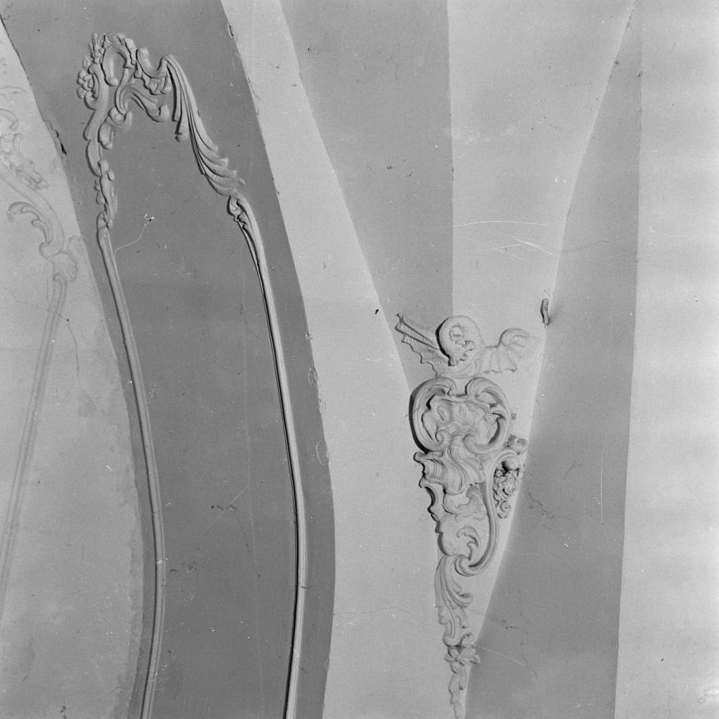 abbaye de cisterciens de Belleperche, actuellement Musée des arts de la table