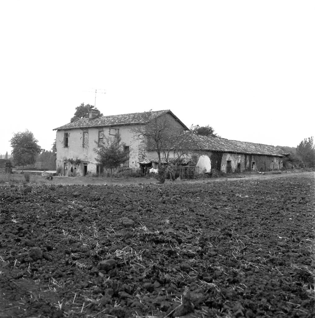 ancienne abbaye cistercienne de Lagarde-Dieu