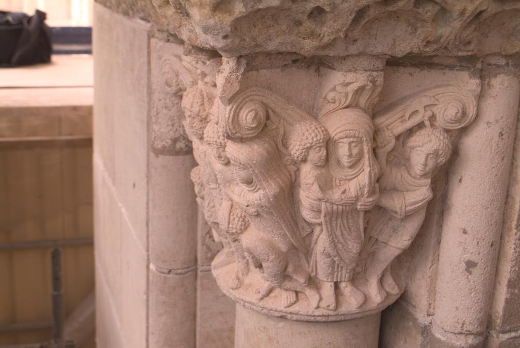 Abbaye de chanoines de saint Augustin, dite basilique Saint-Sernin, actuellement église paroissiale