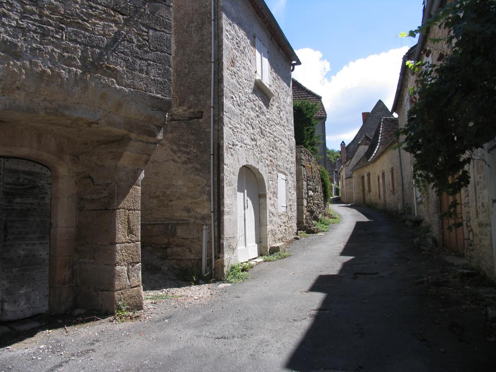 village : bourg castral