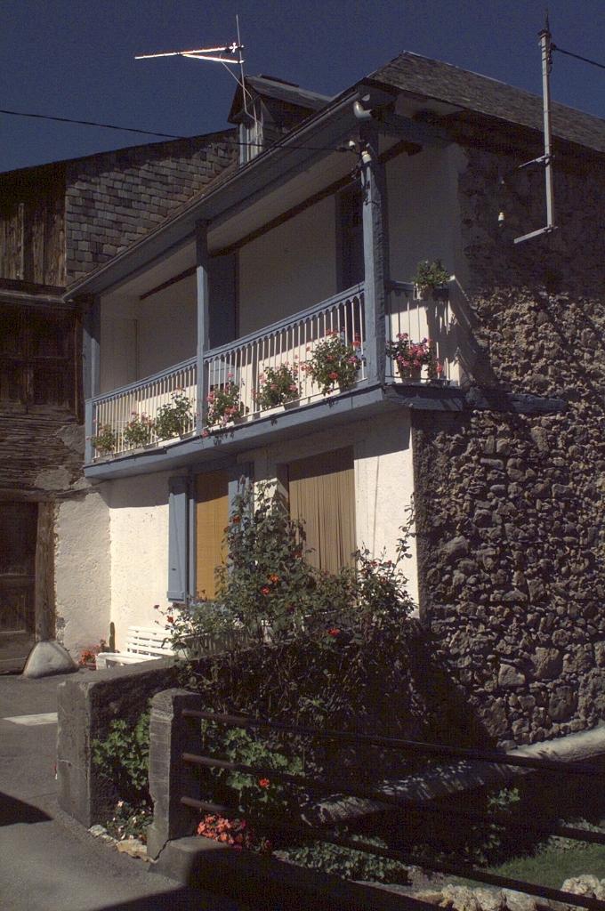 maison Camou