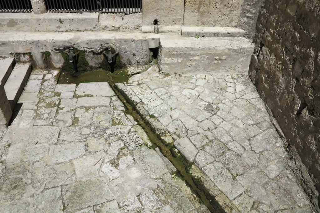 fontaine Hountélie, dite aussi Fontaine de Diane