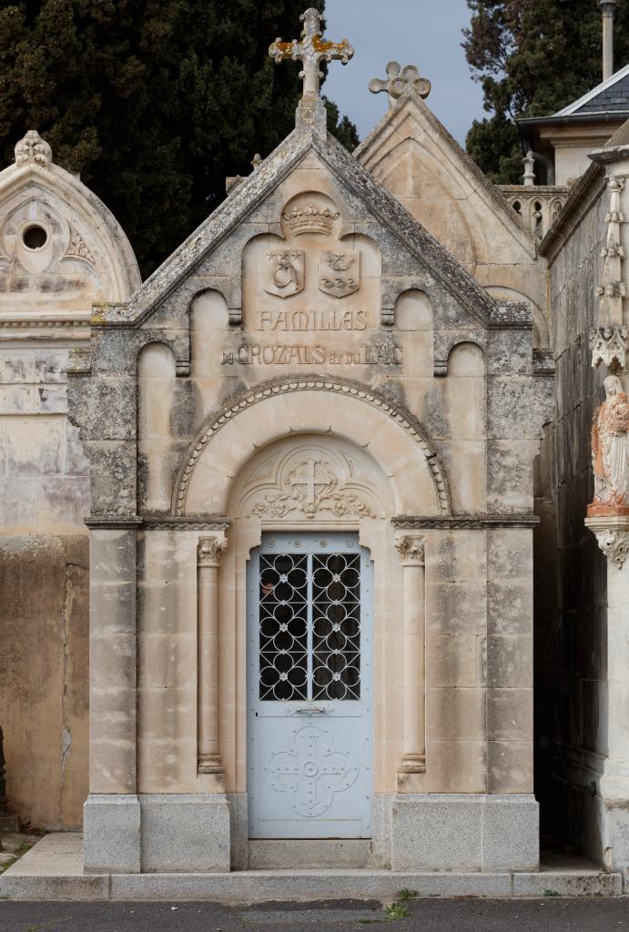 Chapelle funéraire des familles de Crozals et du Lac