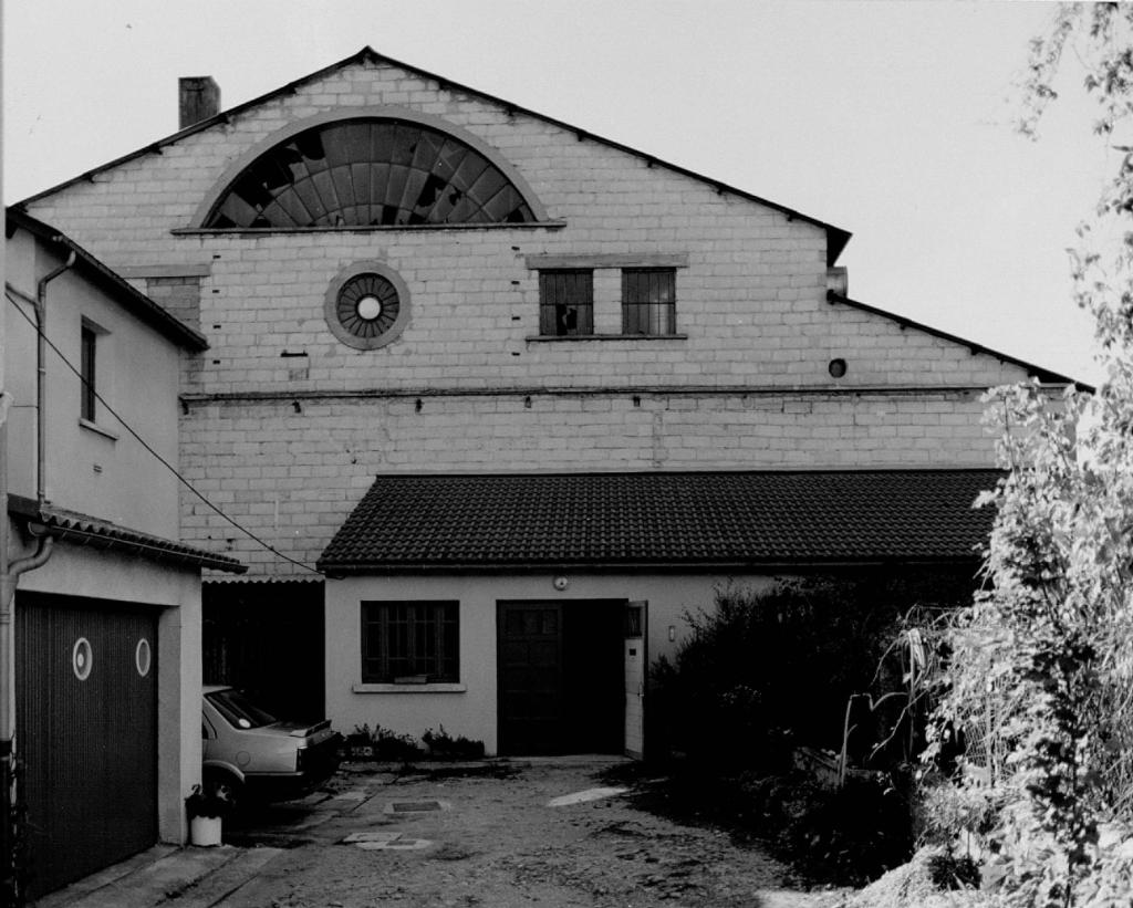 usine de menuiserie, usine de boissellerie, scierie dite Usine de Menuiserie Astruc, actuellement Garage Jourdan