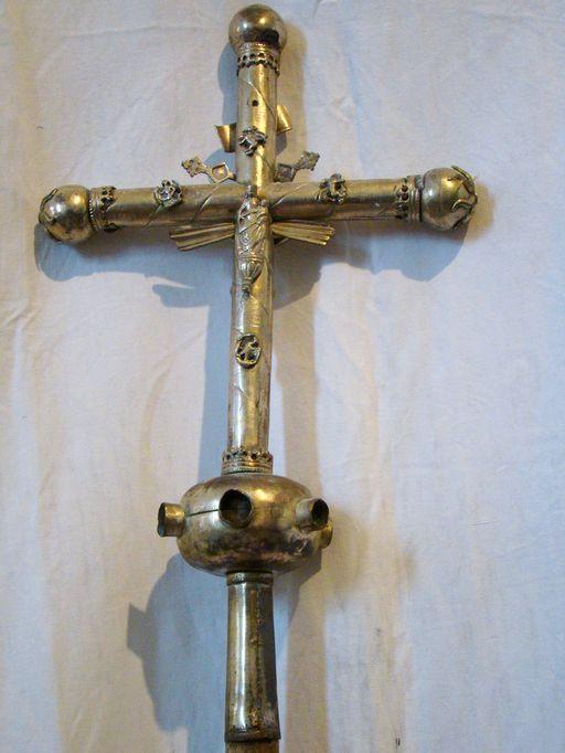 croix de procession : Christ en croix, Vierge à l'Enfant