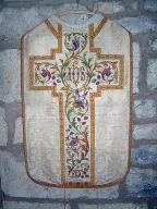 chasuble , étole de clerc : ornement blanc 1