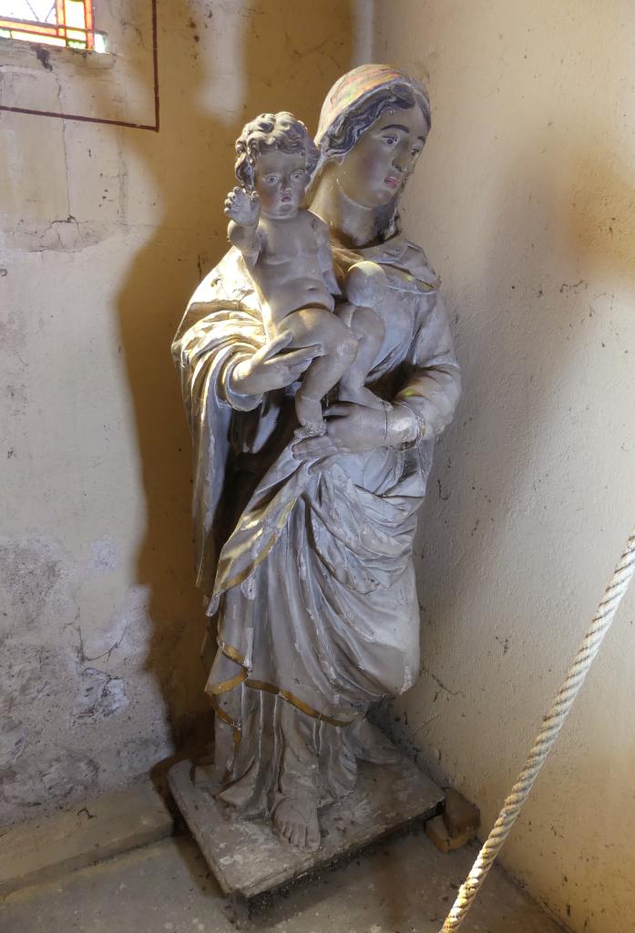 statue : Vierge à l'Enfant