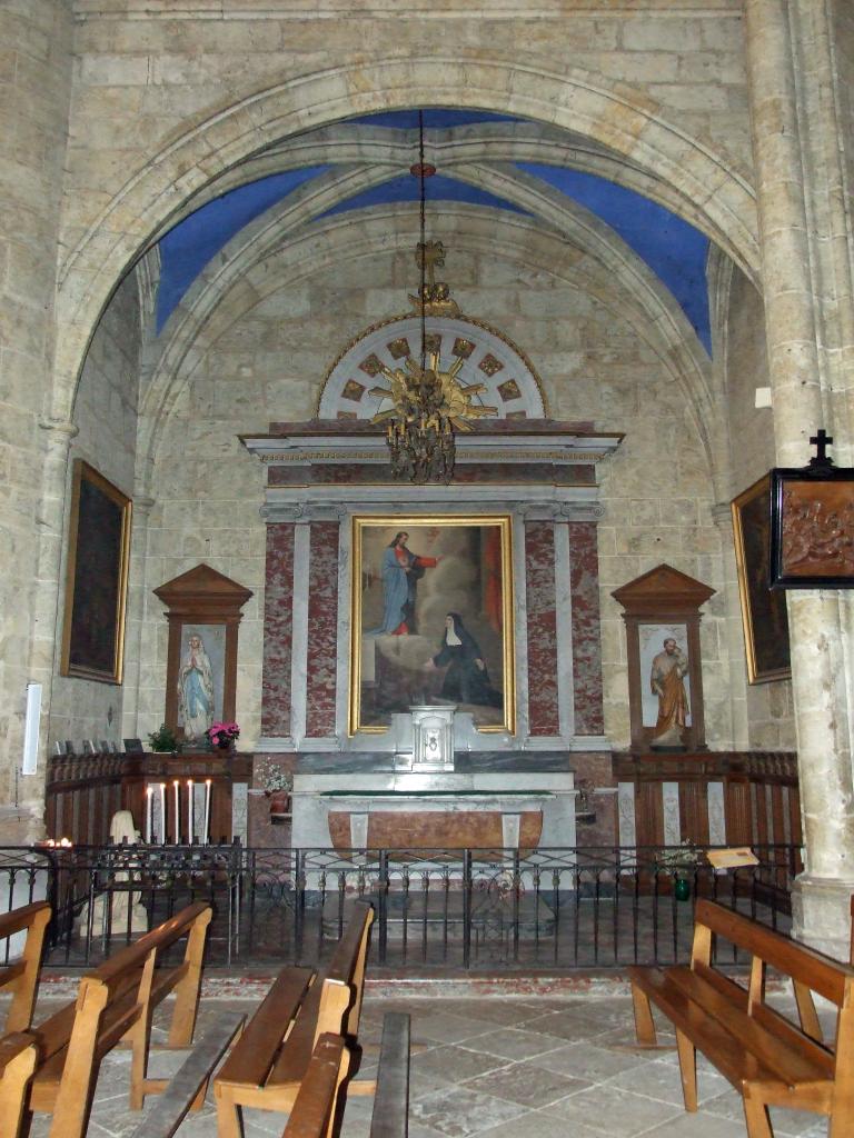 degré d'autel , autel, gradin d'autel , tabernacle , retable de la chapelle du Sacré-Coeur