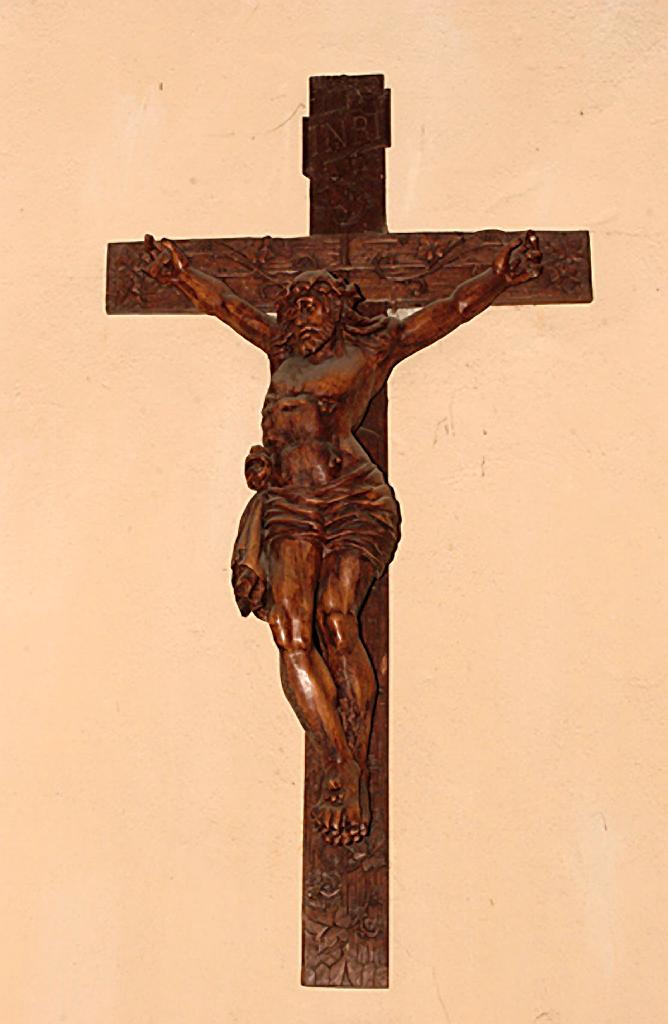 croix : Christ en croix (demi-nature)