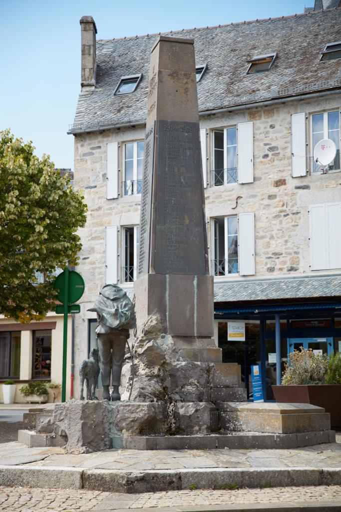monument aux morts de la guerre de 1914-1918 et de la guerre de 1939-1945