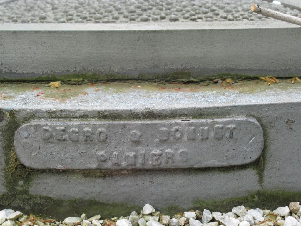 monument aux morts de la guerre de 1914-1918, de la guerre de 1939-1945, de la guerre de 1946-1954 et de la guerre de 1954-1962