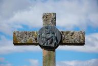 bas-reliefs (médaillons) : Tête de Christ, Pietà