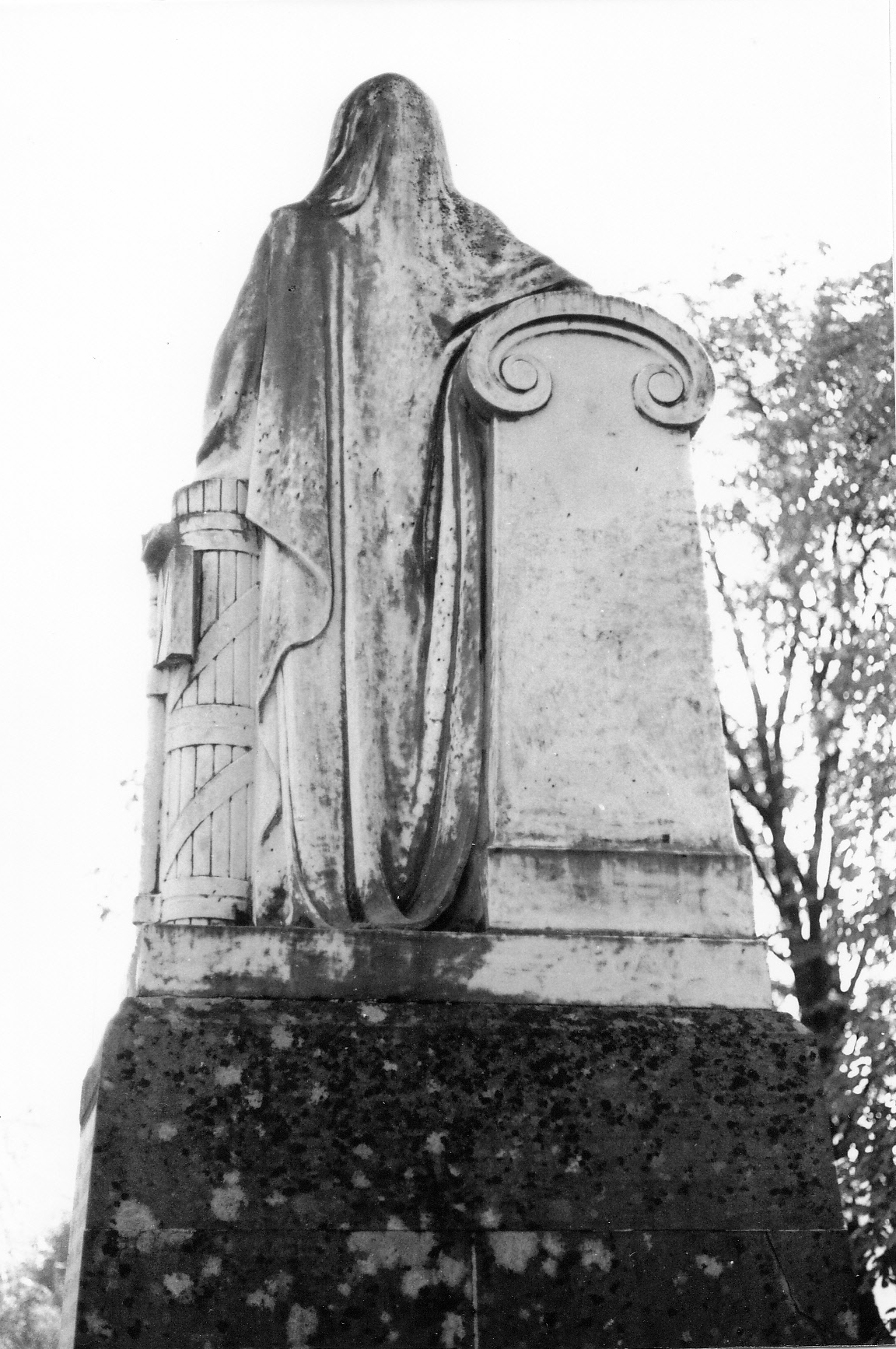 statue : "La France"