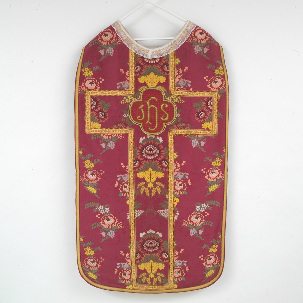 chasuble , manipule , étole de clerc , voile de calice : ornement rouge 1